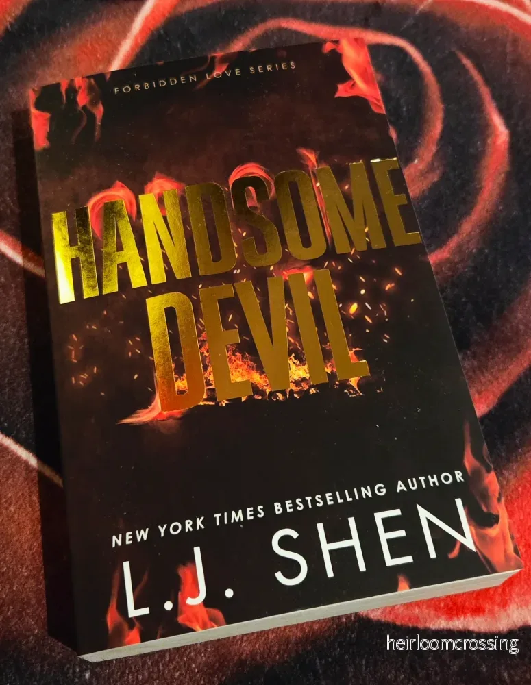 Handsome Devil (Forbidden Love #3), by L.J. Shen (softback, english edition) Handsome Devil (Forbidden Love #3), by L.J. Shen (softback, english edition)