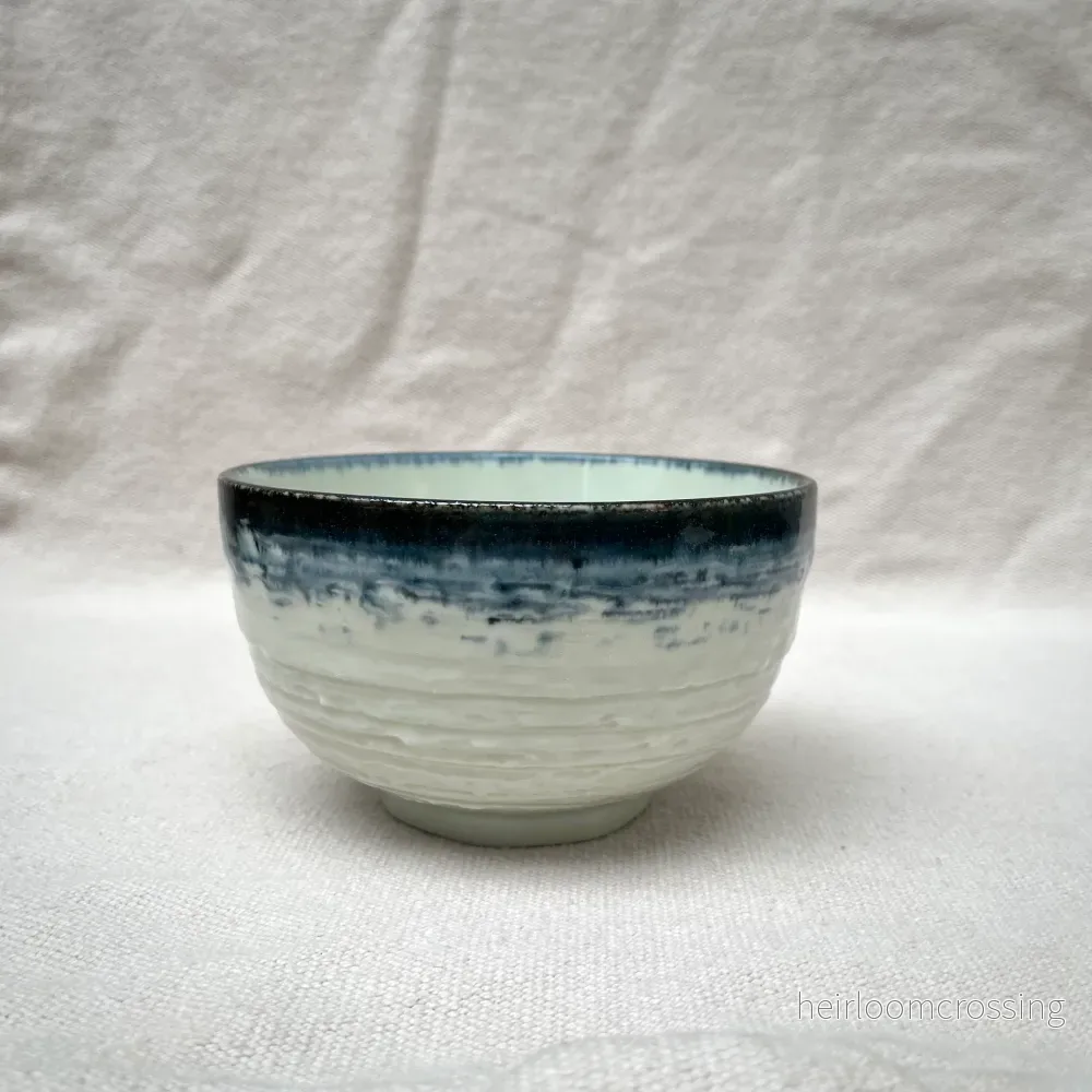 Donburi-skål vit-blå ”Rokube”