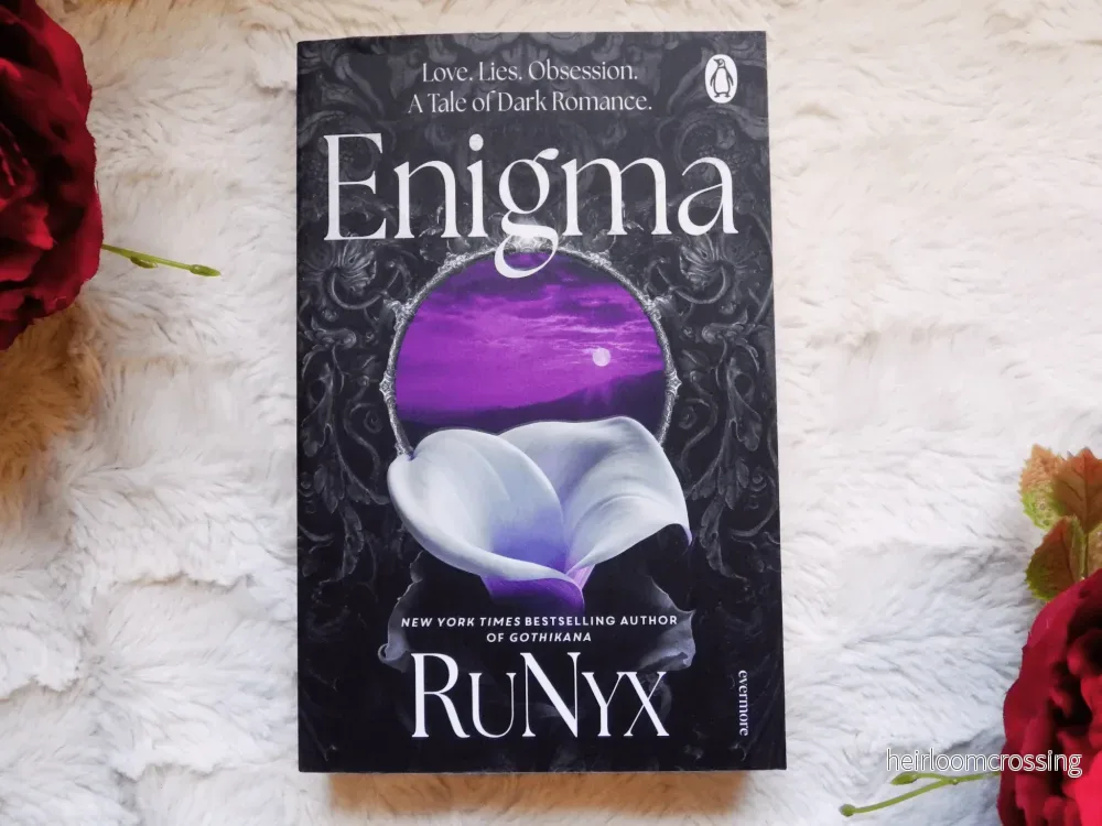 Enigma, by RuNyx (softback, english edition)