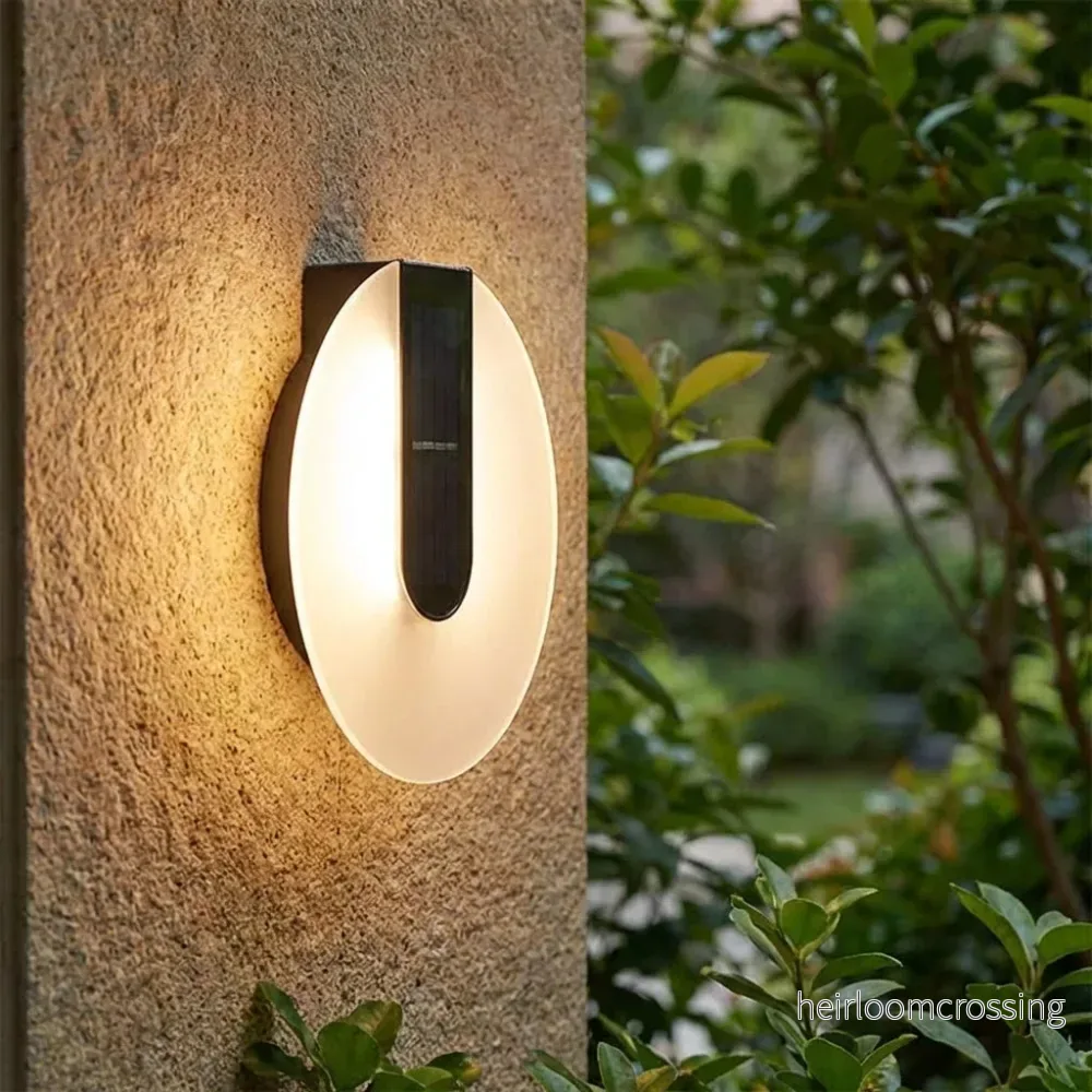 Modern rund vägglampa - Solenyx