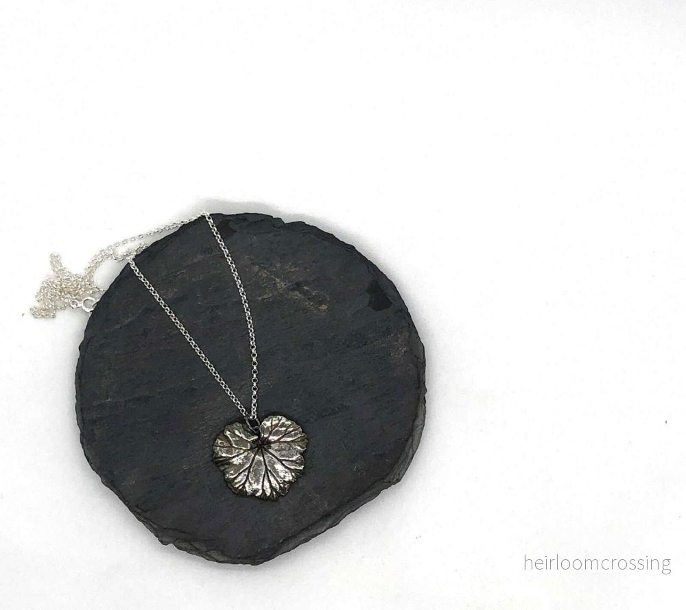 Silverhalsband med pelargonblad nr 5 - Bild 2