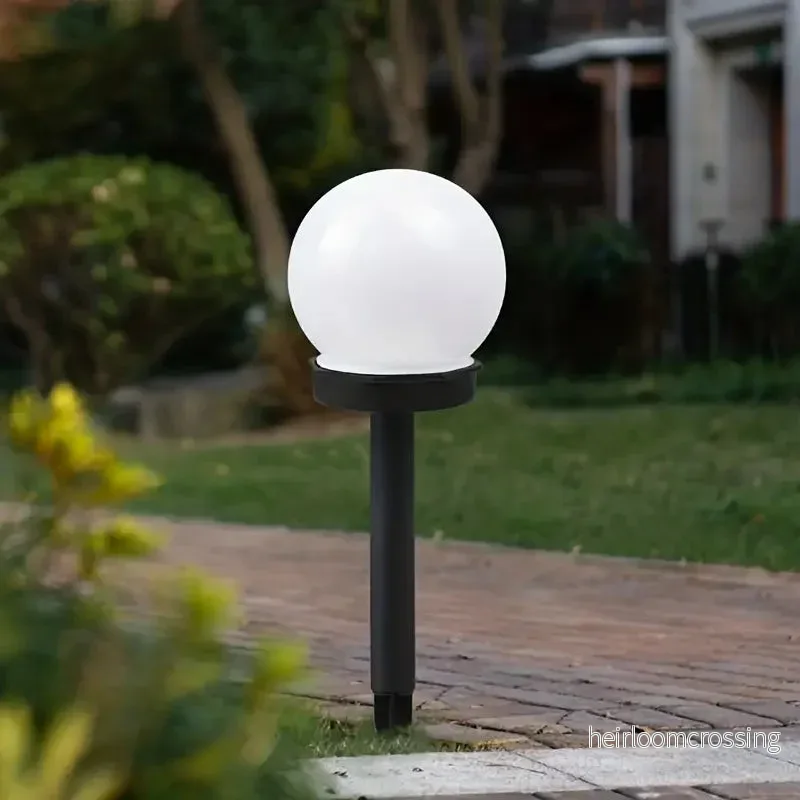 Solarlampa för trädgården med modern design – Solara