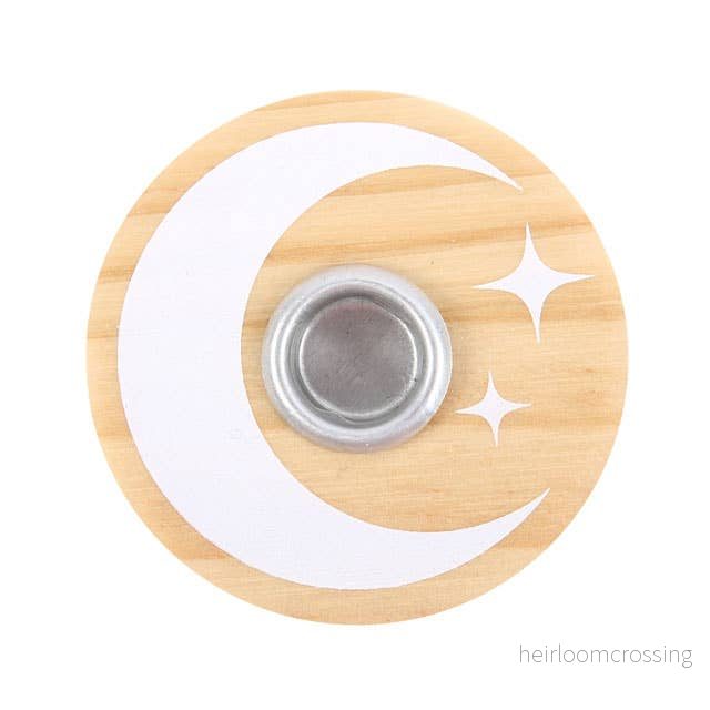 Ljushållare i trä – Månmotiv