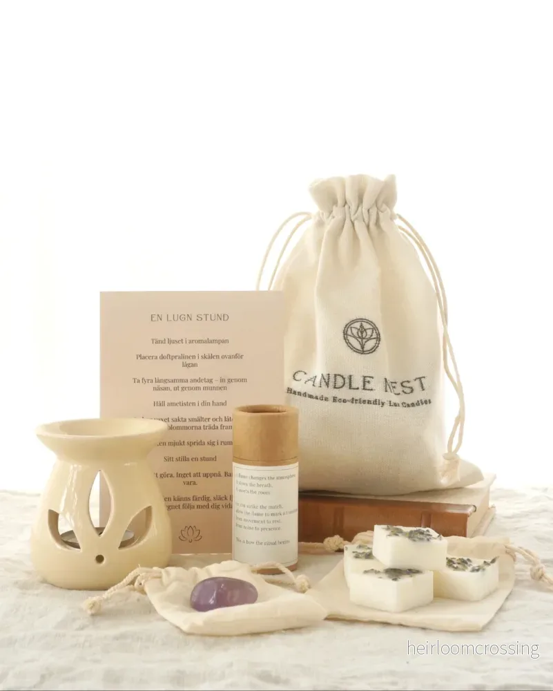 En lugn stund – self care kit med aromalampa, doftvax & ametist En lugn stund – self care kit med aromalampa, doftvax & ametist