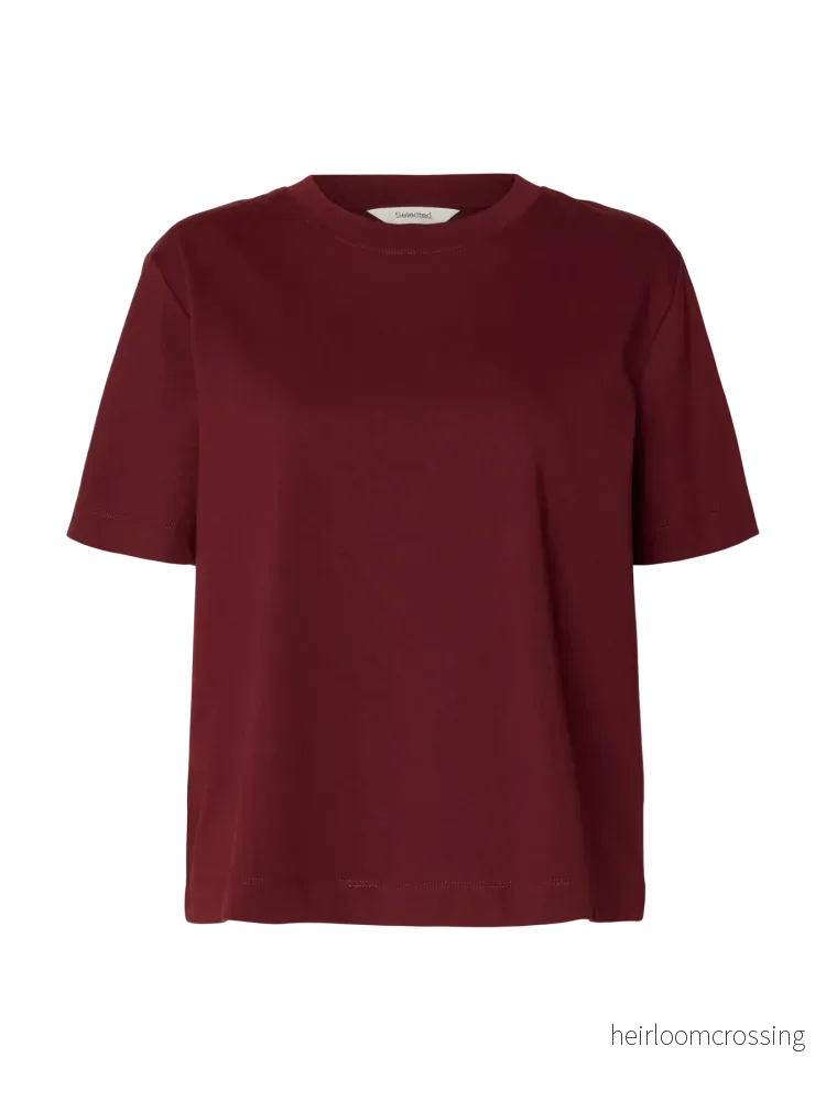 Essential Ss Boxy Tee Noos Essential Ss Boxy Tee Noos