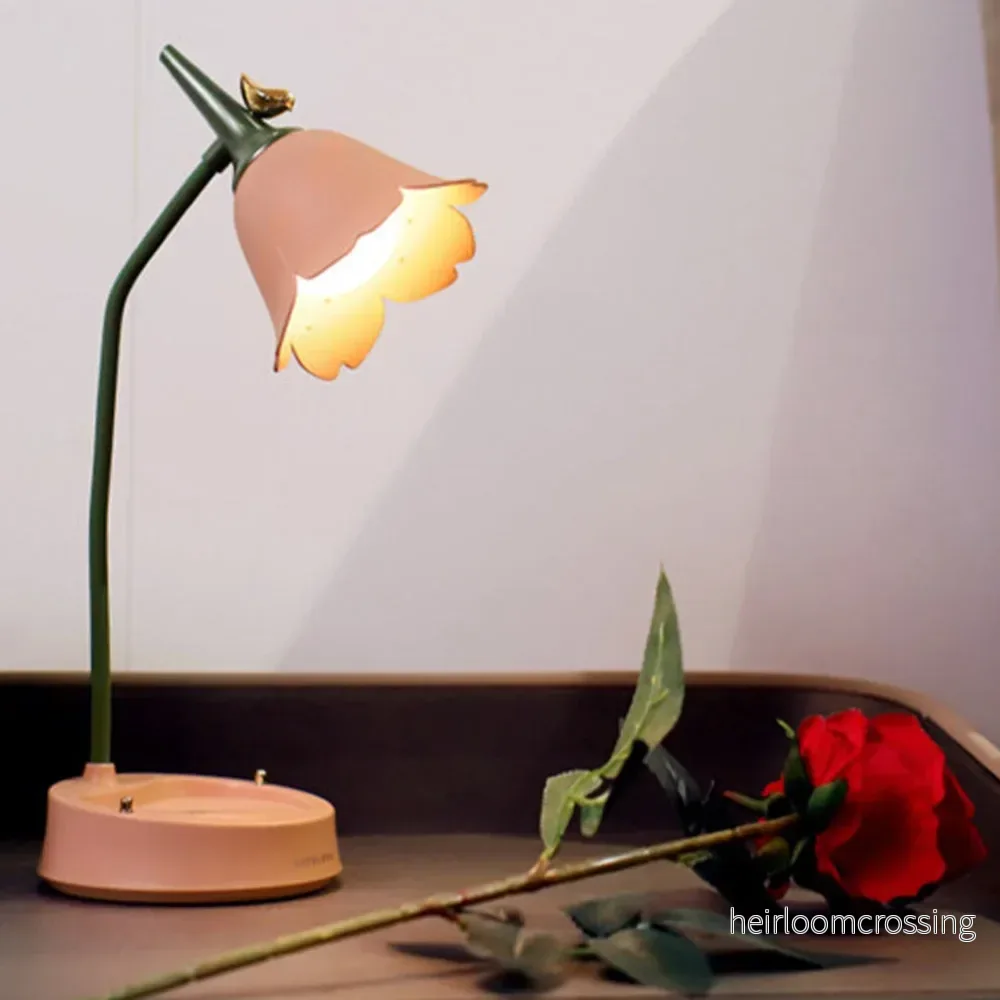 Blomformad bordslampa - LumaPetal - Bild 2