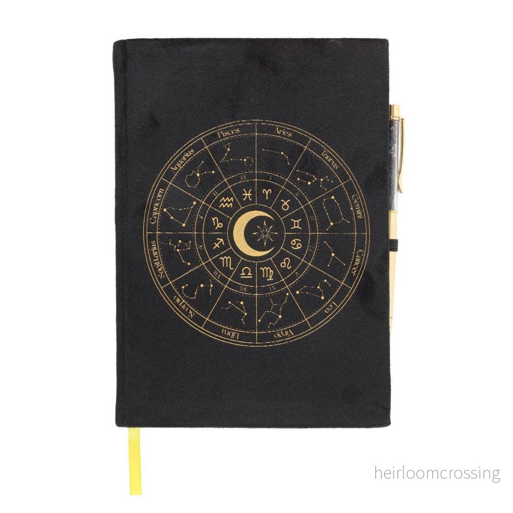 Astrologijournal med svart obsidianpenna