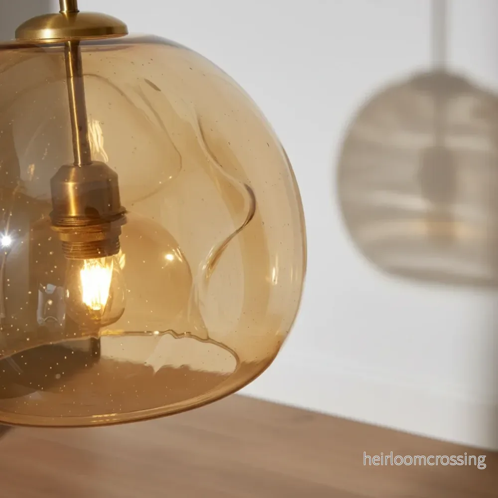 Modern guldfärgad och svart designlampa - Aurelight - Bild 3