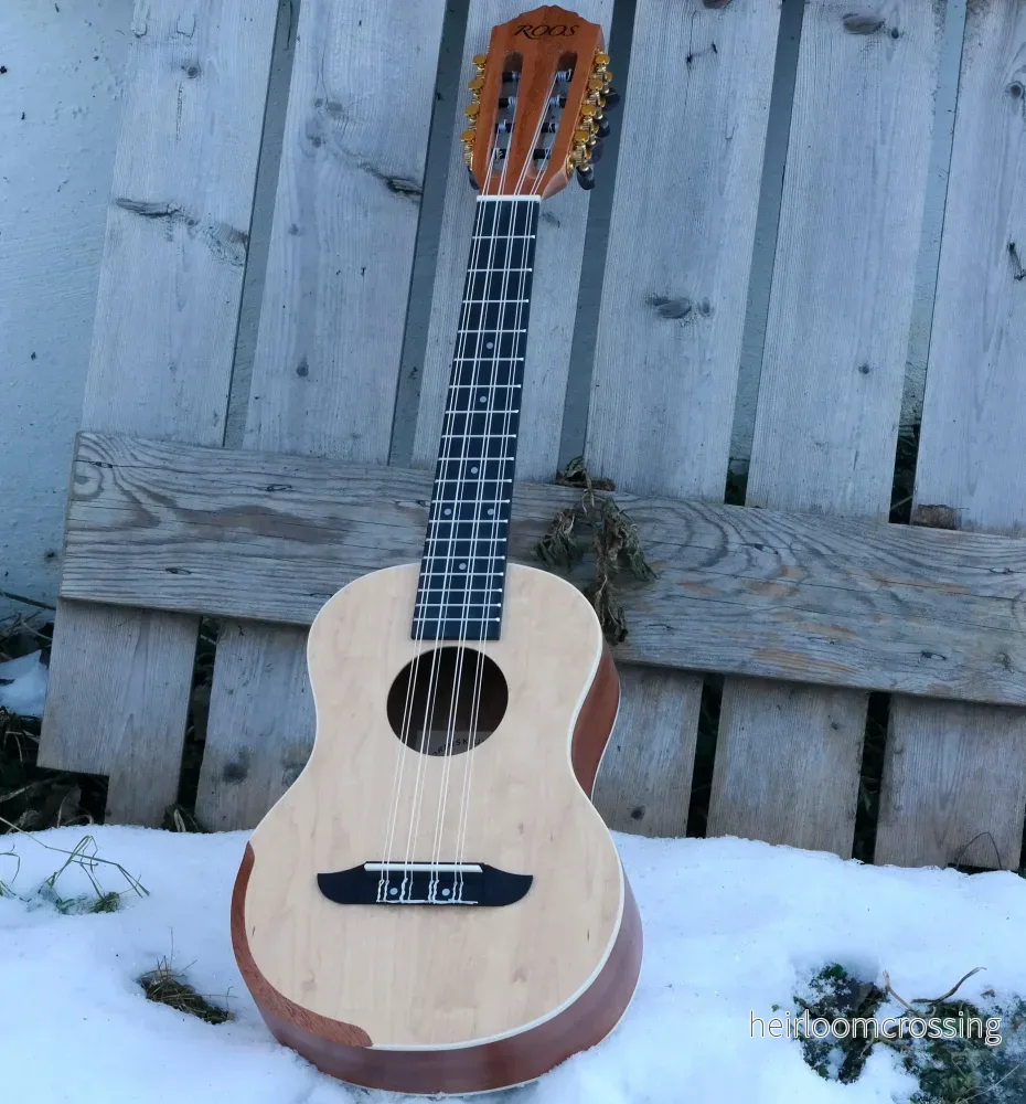 Roos Prisma T8 – Tenorukulele med 8 strängar - Bild 3