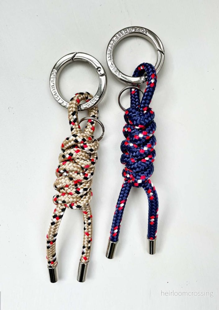 THE STABLE BAG CHARM -TWIST 2 THE STABLE BAG CHARM -TWIST 2