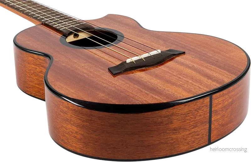 Nomad barytonukulele Nomad barytonukulele