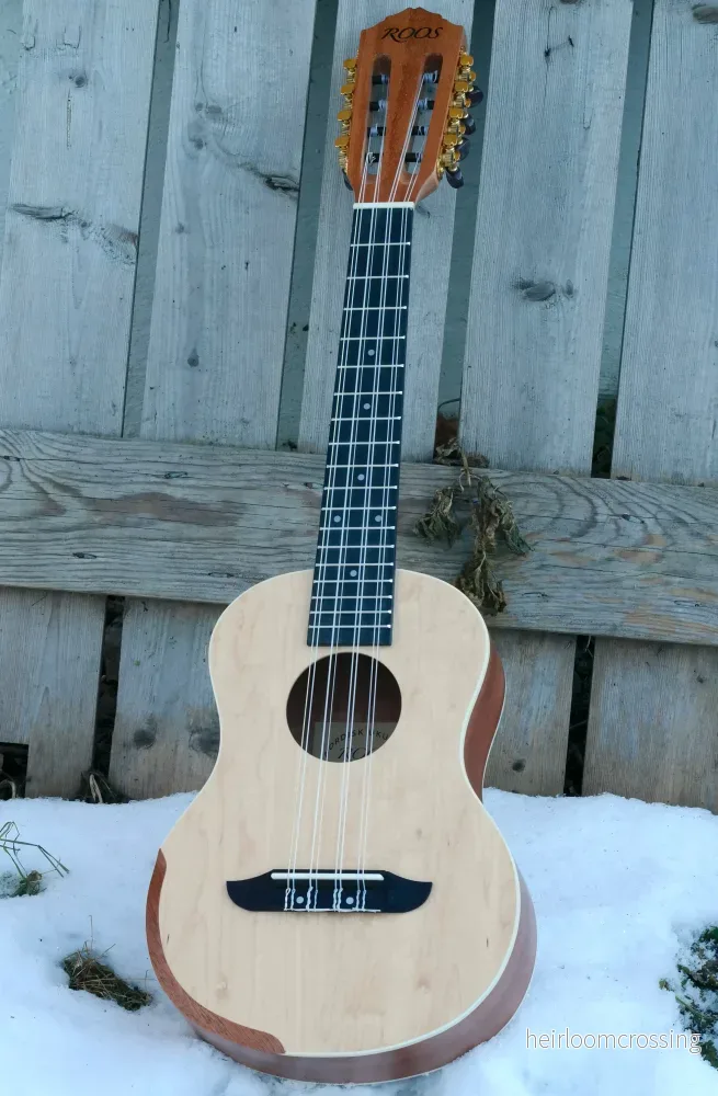Roos Prisma T8 – Tenorukulele med 8 strängar
