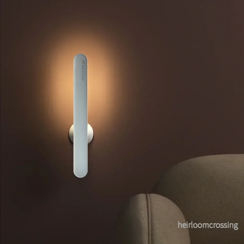 Stilren bordslampa – Luminza