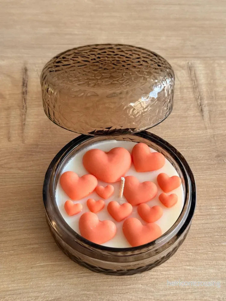 Floating Affection" Hand-Poured Heart Jar Candle - Bild 2