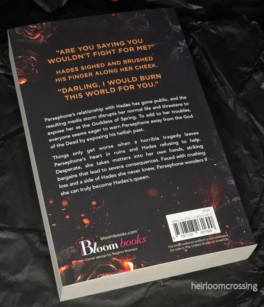 A Touch of Ruin (Hades x Persephone #2), by Scarlett St. Clair (softback, english edition) - Bild 2
