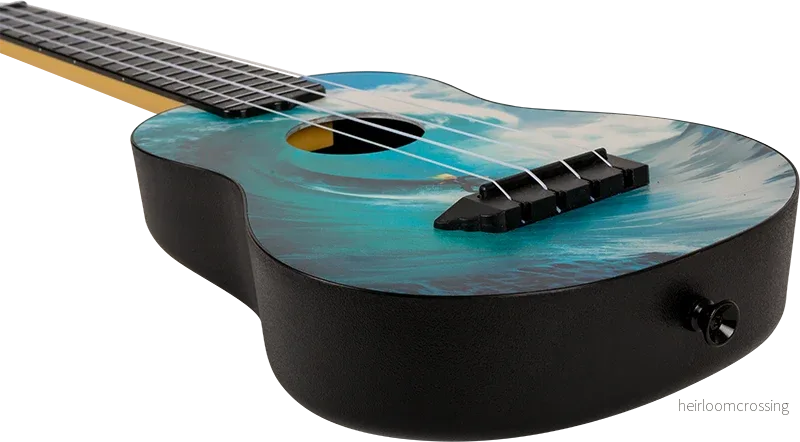 TUSL25 Surf Travel Concert Sopranukulele
