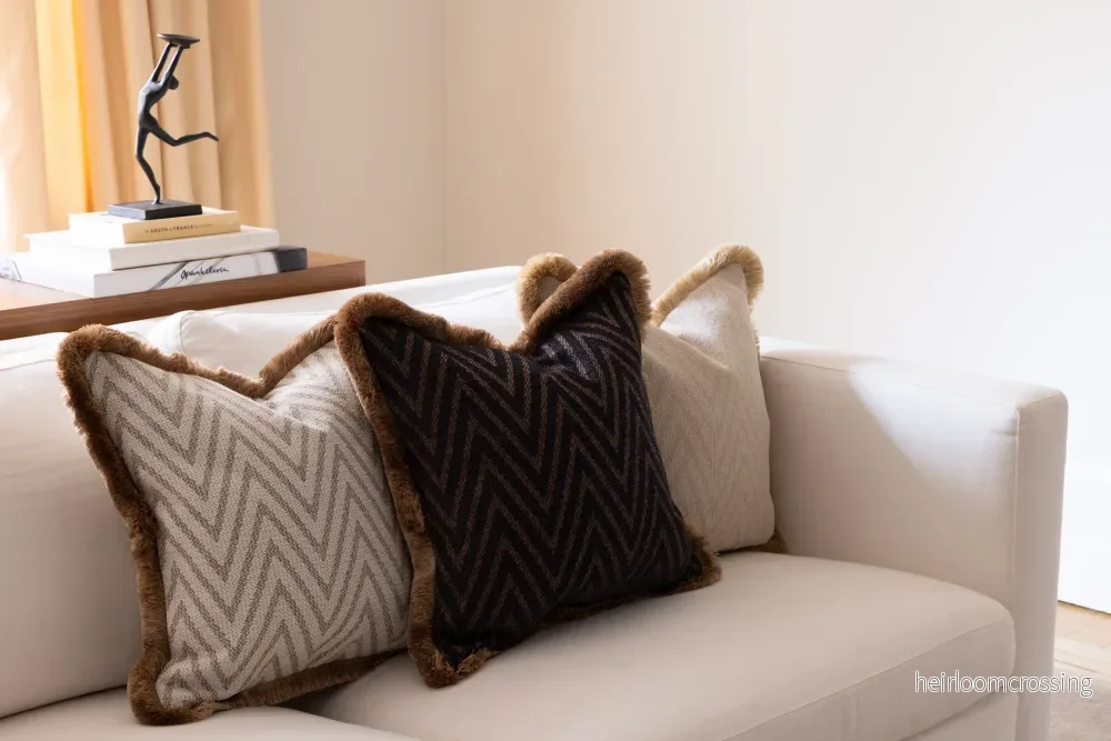 Pillow cover - The Herringbone Elegance (Large Pattern) Pillow Cover - Dark Brown & Toffee Mix - Bild 2