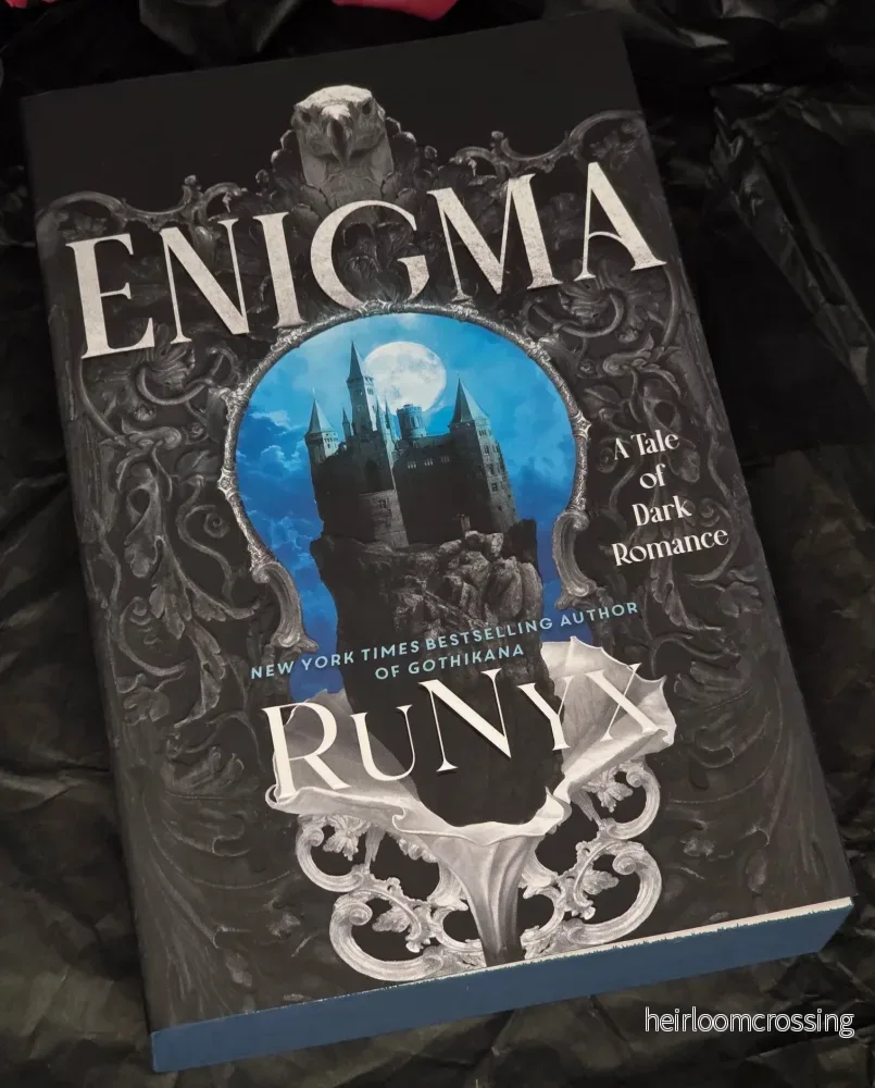 Enigma (Deluxe Edition), by RuNyx (softback, english edition) Enigma (Deluxe Edition), by RuNyx (softback, english edition)