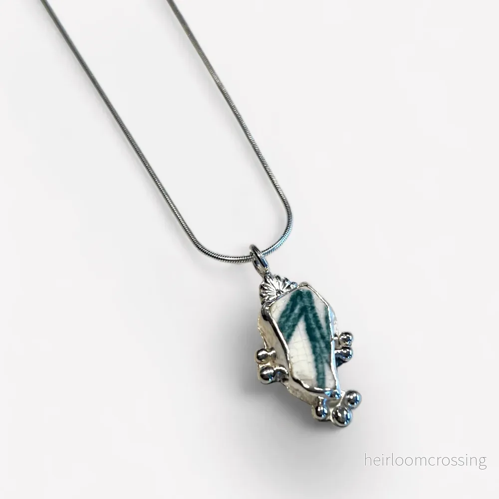 Silverhalsband med porslin Polly Silverhalsband med porslin Polly