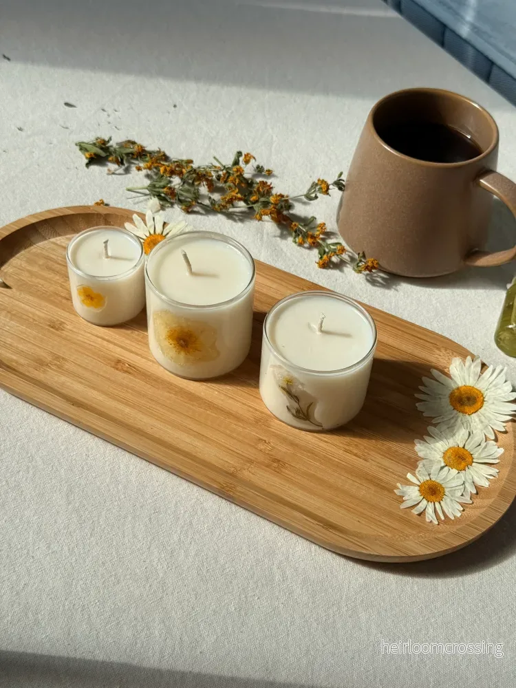Botanical Bloom Soy Candle | Handmade Dried Flower Glass Candle - Bild 3