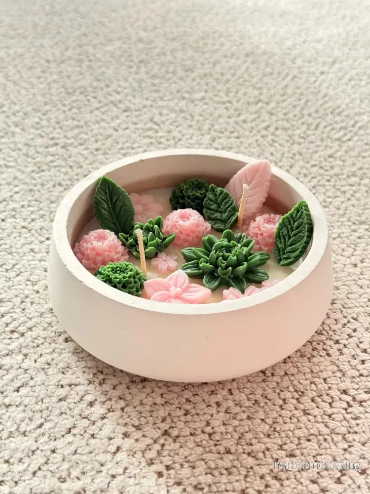 The Tiny Oasis" 3D Succulent & Pink Blossom Bowl Candle - Bild 2