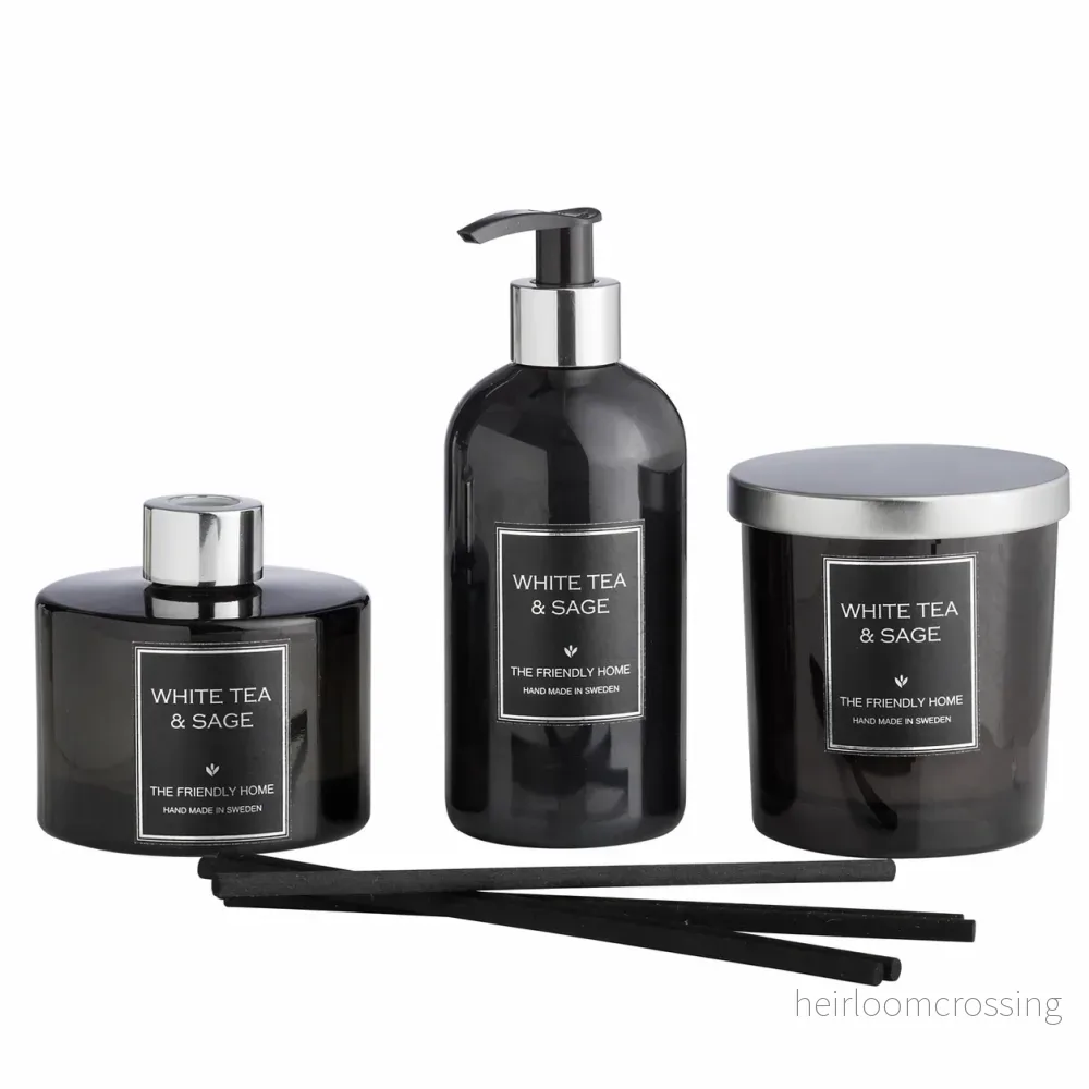 White Tea & Sage Doftljus Doftpinnar Handtvål – Paket White Tea & Sage Doftljus Doftpinnar Handtvål – Paket