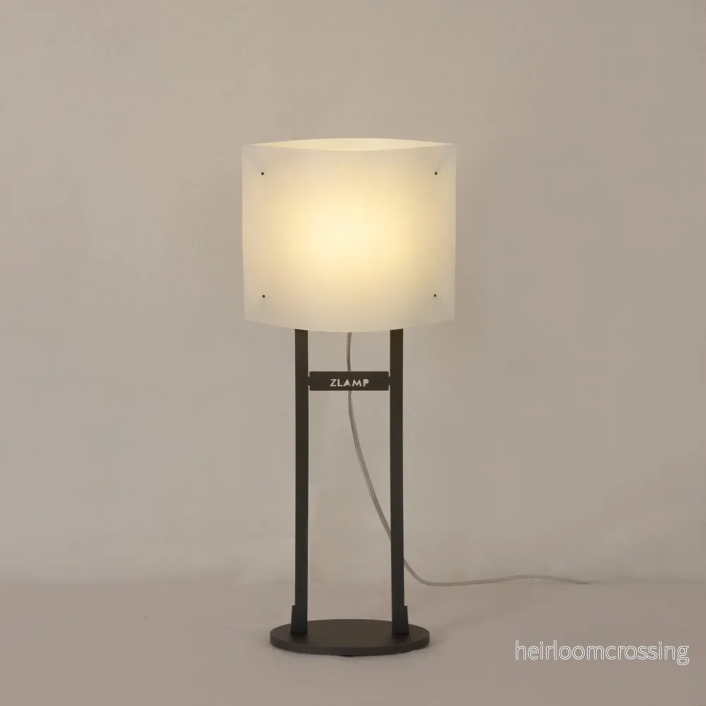 Paper bordslampa