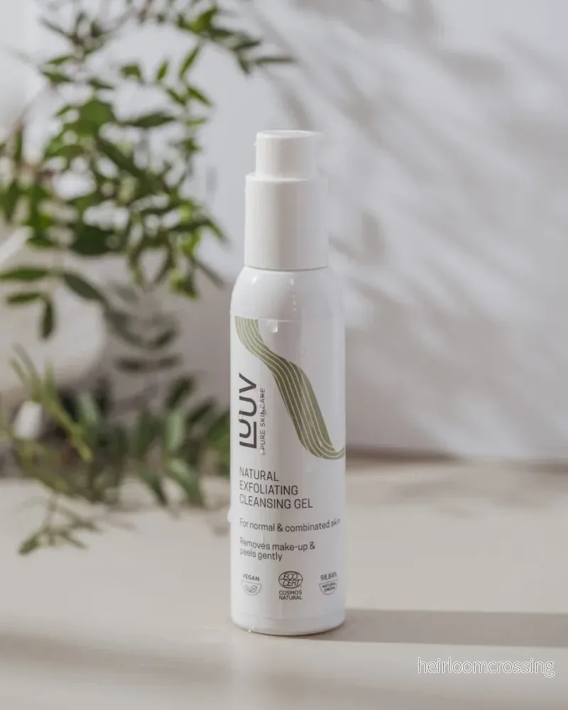 Naturlig Exfolierande Rengöringsgel med Bambu – 125 ml Naturlig Exfolierande Rengöringsgel med Bambu – 125 ml