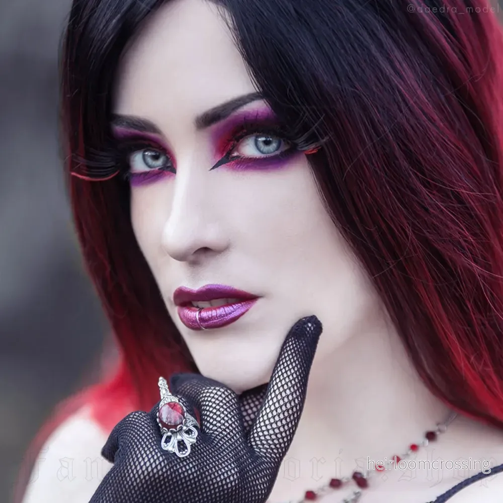 Syren Eyelashes Syren Eyelashes