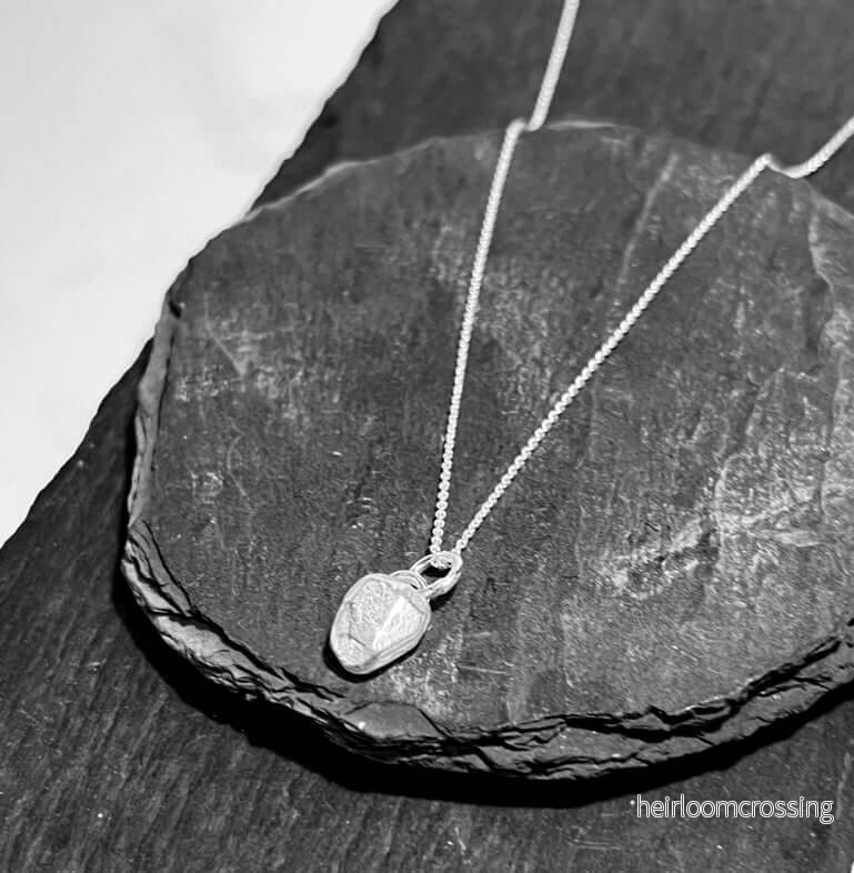 Silverhalsband med berlock Nugget-3 Silverhalsband med berlock Nugget-3