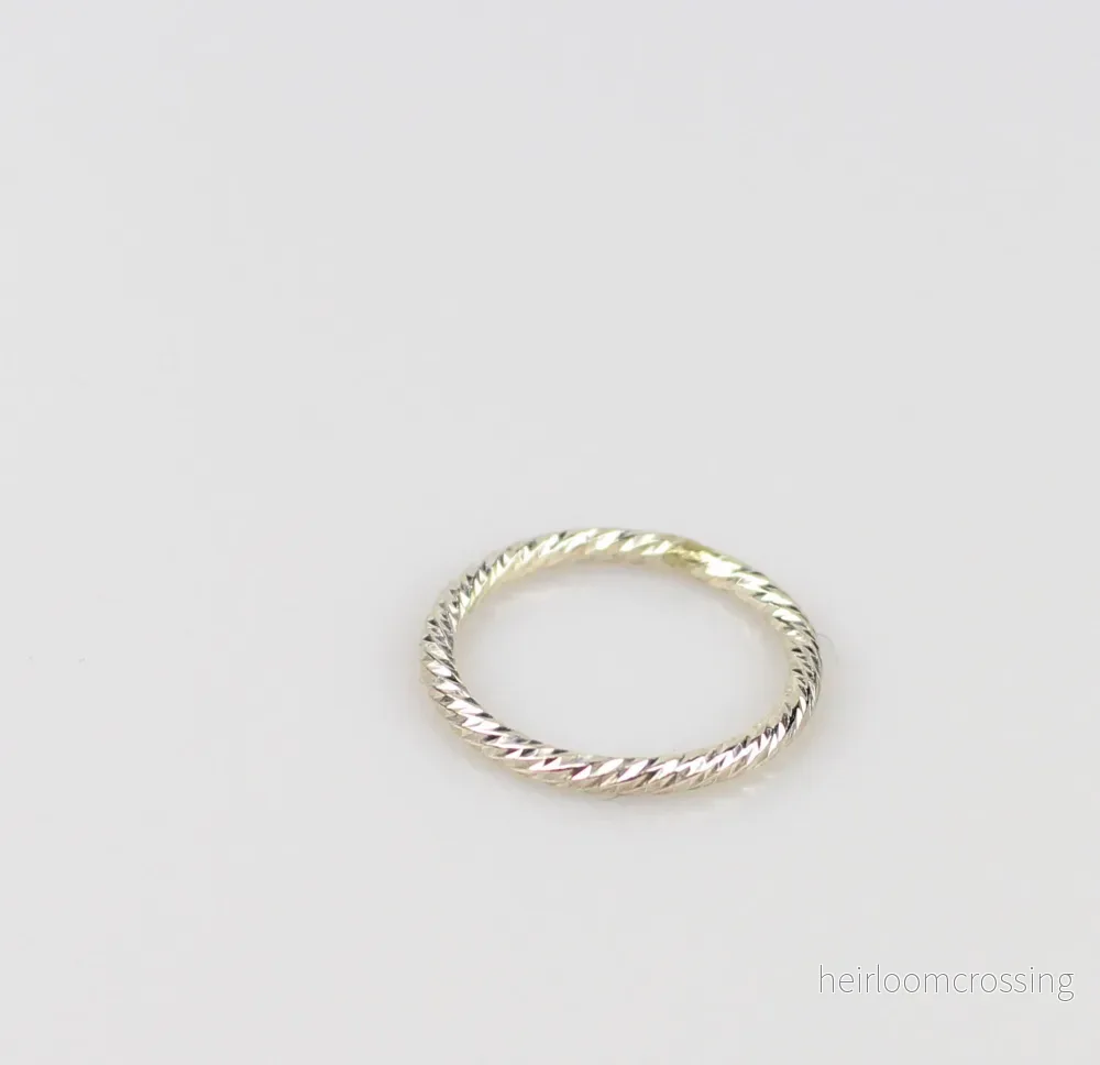 Smal mönstrad silverring Blenda Smal mönstrad silverring Blenda