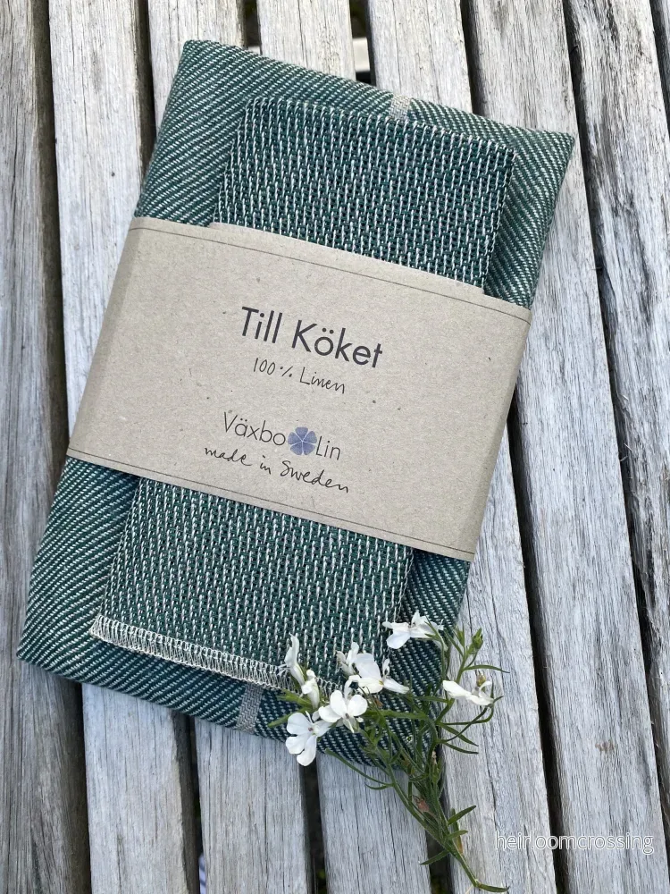 Presentset med handduk och disktrasa – Lilla Märta Presentset med handduk och disktrasa – Lilla Märta