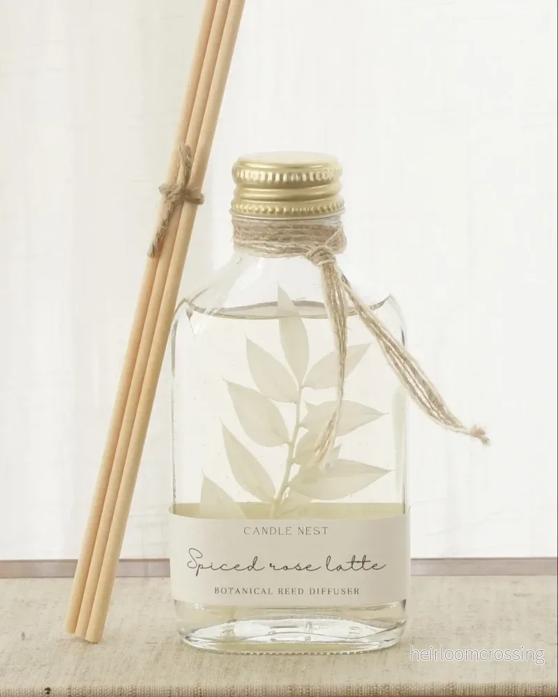 Doftpinnar – ros, plommon & vanilj – Rumsdoft för hemmet – Spiced rose latte Doftpinnar – ros, plommon & vanilj – Rumsdoft för hemmet – Spiced rose latte