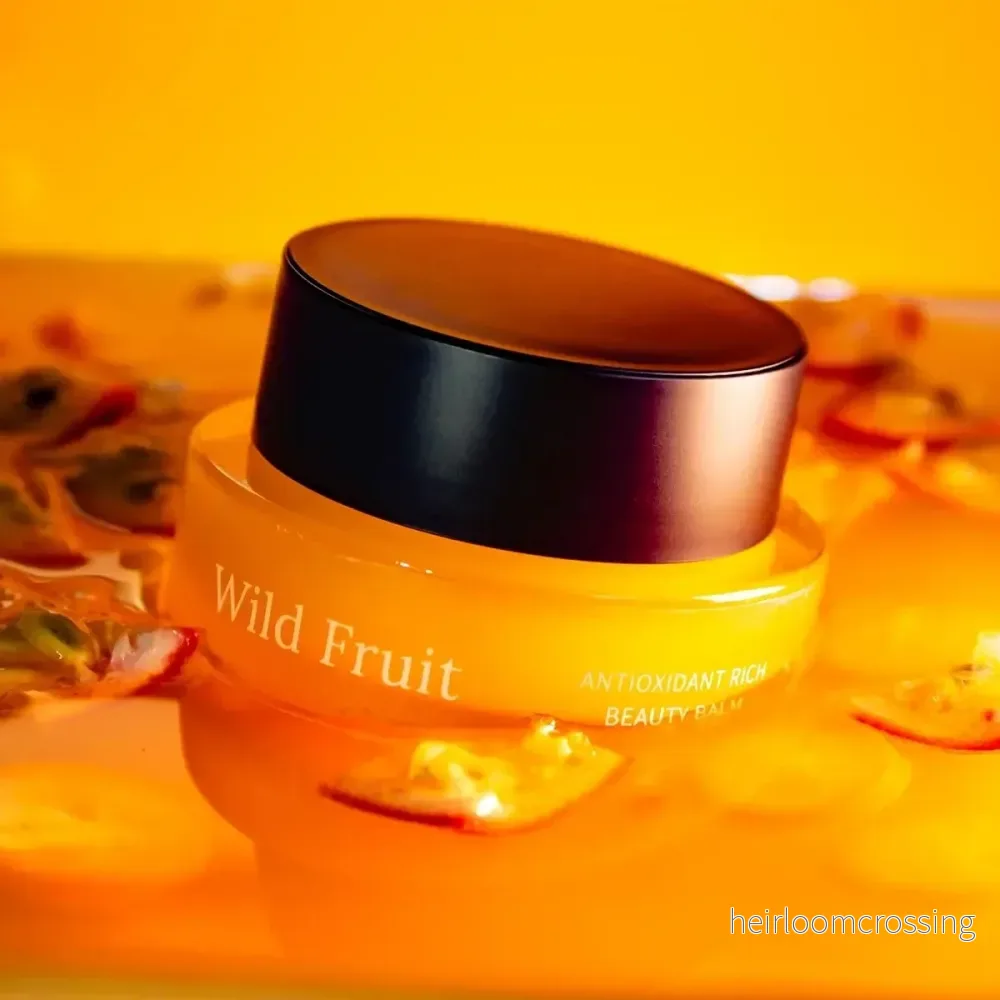 Usva Wild Fruit Beauty Balm - Antioxidant Rich Ansikts- och Kroppsbalsam 30ml