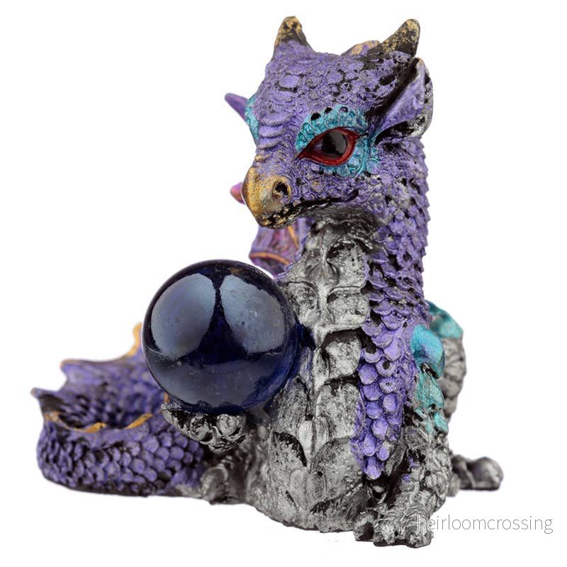 Elementdrake med Klot – Mini Dekoration i Resin - Bild 3