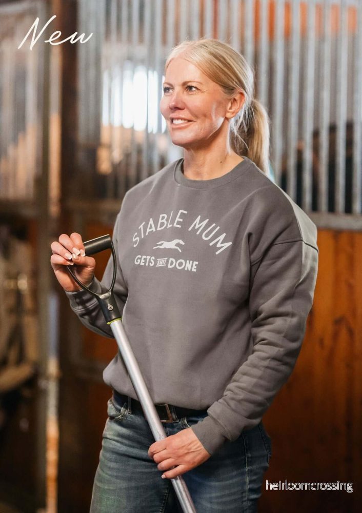Stable Mum Oversize Sweatshirt, Grå Stable Mum Oversize Sweatshirt, Grå