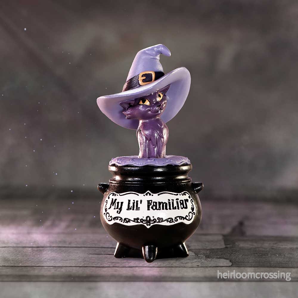 My Lil Familiar Shadow – Gotisk handmålad kattfigur