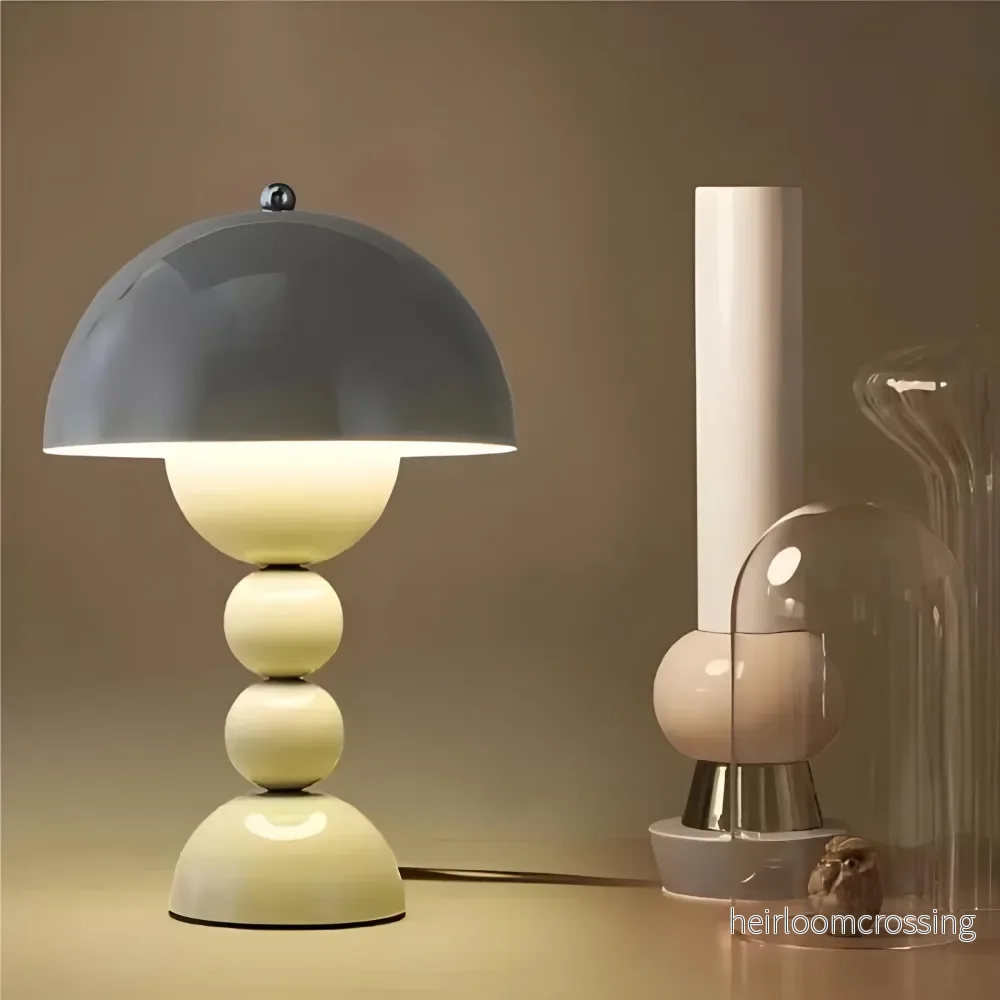 Bordslampa i skandinavisk design – FloraGlow