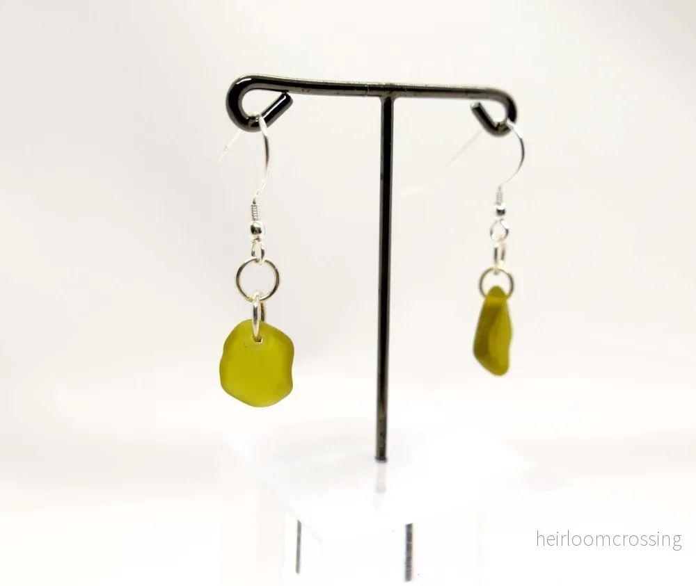 Silverörhängen med strandglas Hala Silverörhängen med strandglas Hala