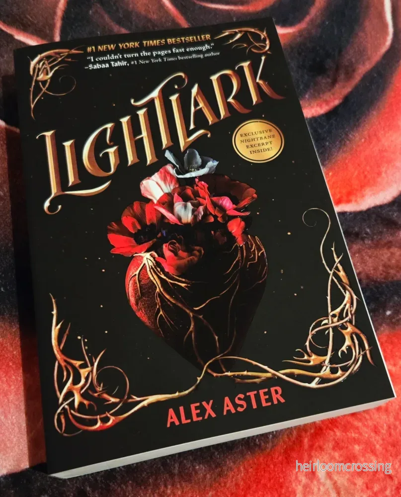 Lightlark (Lightlark Saga #1), by Alex Aster (softback, english edition) Lightlark (Lightlark Saga #1), by Alex Aster (softback, english edition)