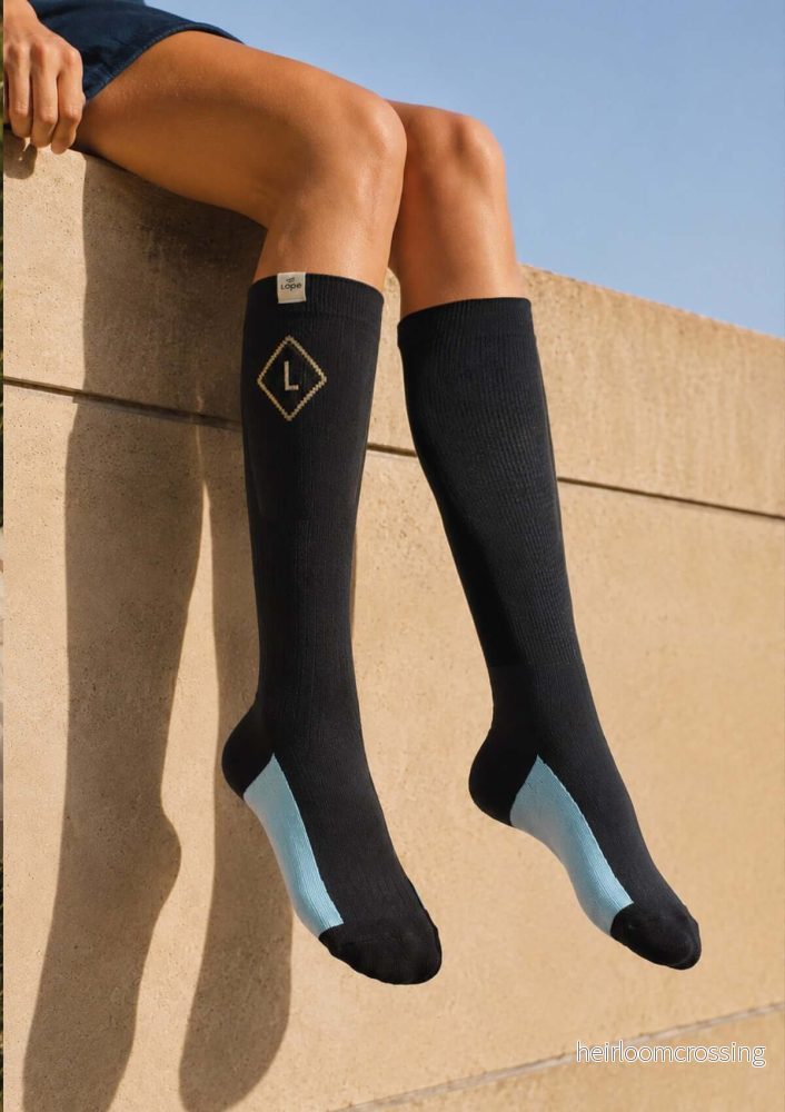 THE EQUESTRIAN SPORT SOCKS – BLACK+GOLD