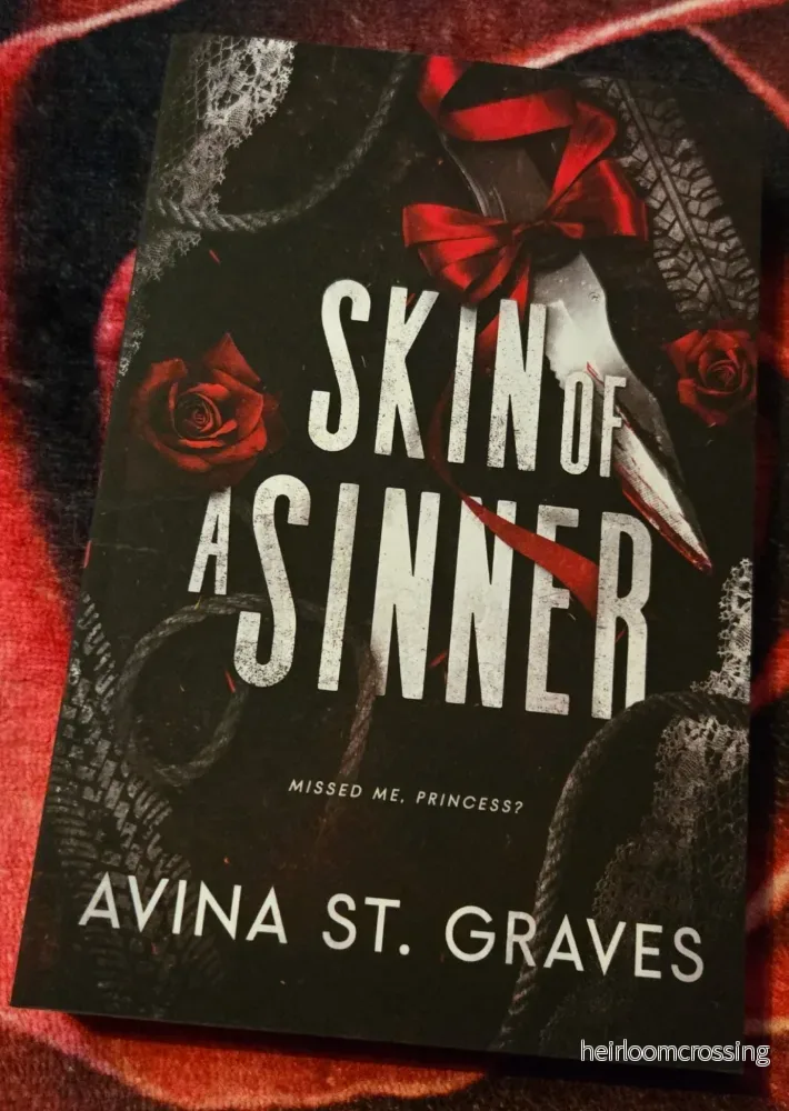 Skin of A Sinner, by Avina St. Graves (softback, english edition)
