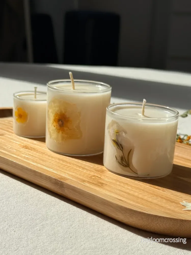 Botanical Bloom Soy Candle | Handmade Dried Flower Glass Candle - Bild 2