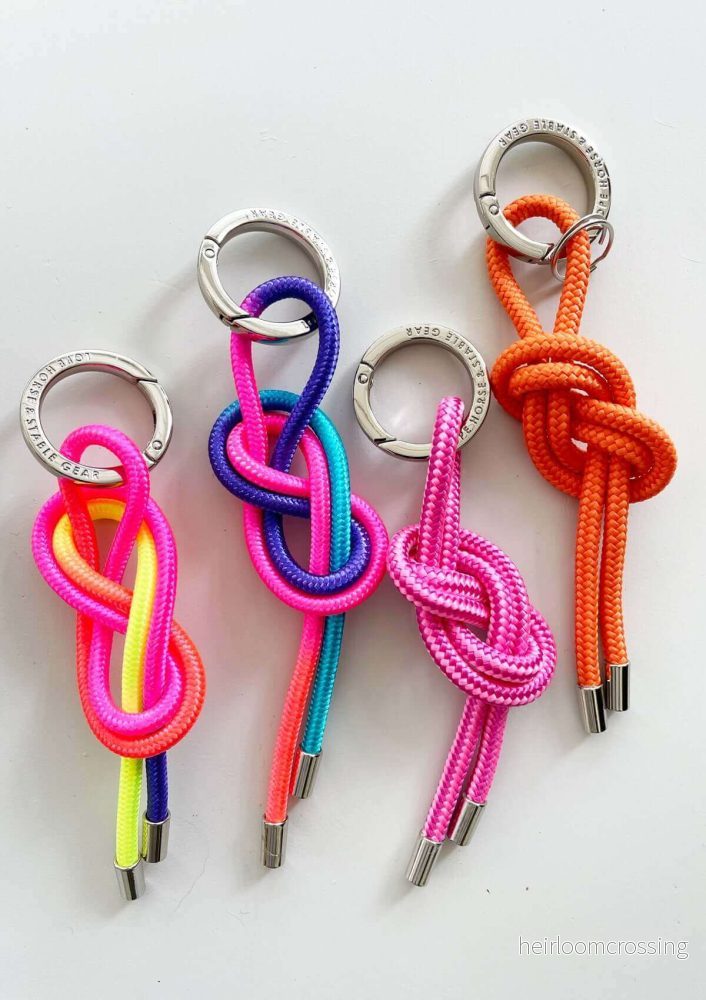 THE STABLE BAG CHARM - KORT