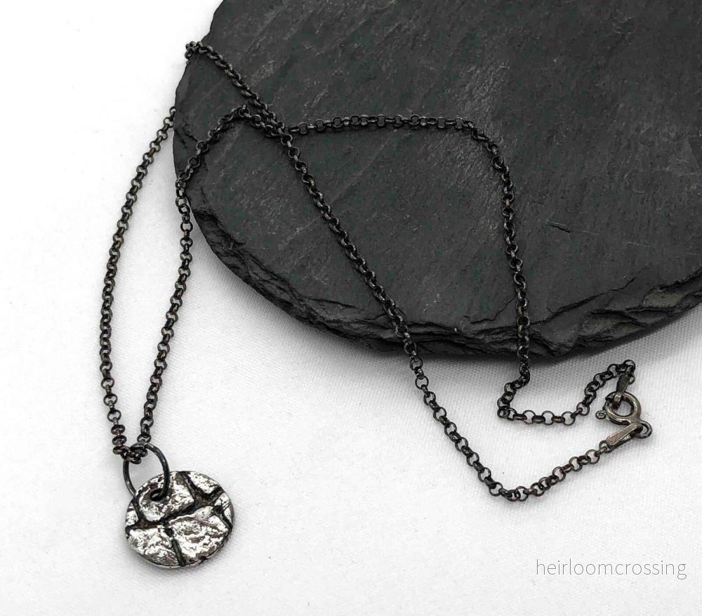Silverhalsband med mönster Cobblestone 1