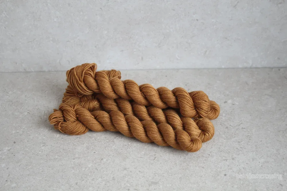 Växtfärgat Floras Favourite Sock Valnöt 20g Växtfärgat Floras Favourite Sock Valnöt 20g