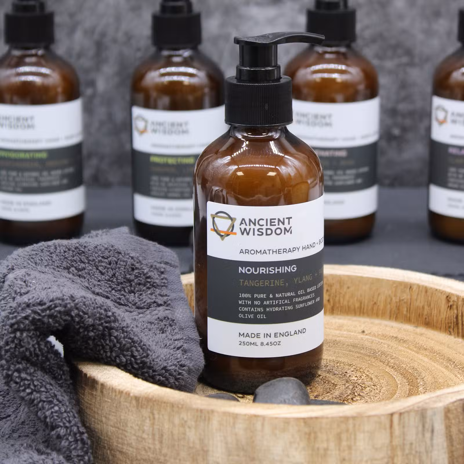 Hand- och hudkräm – Aromaterapi 250 ml (olika dofter) - Bild 2