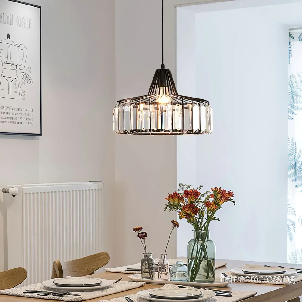 Pendellampa i svart kristall – modern taklampa
