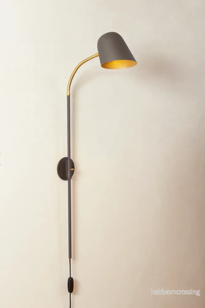 Q15 vägglampa långt rör - Bild 2