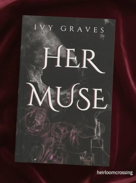 Her Muse (Discret Cover), by Ivy Graves (softback, english edition)